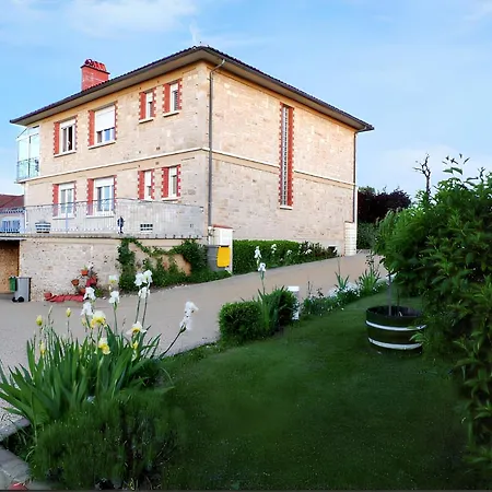 Apartman A Avec Jardin Et Terrasse 110 M² *