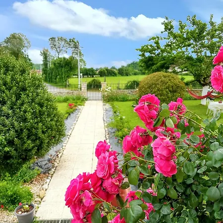 A Avec Jardin Et Terrasse 110 M² Toulonjac